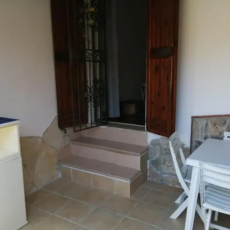 Sun House Hotel Solanas (Cagliari)